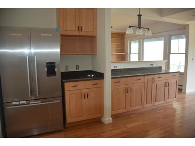 717 Bay Rd unit 717, Shelburne, VT 05482 - photo 2