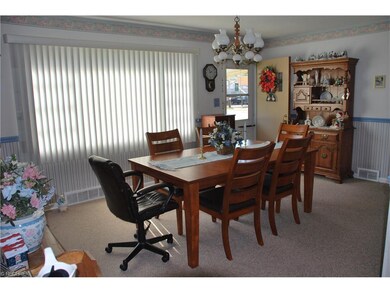 971 Carnegie Ave. Akron, OH 44314 Quaint 3 bedroom