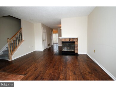 42 Colleen Ct, Kendall Park, NJ 08824 - photo 2