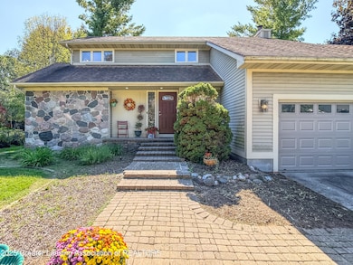 1269 Leeward Dr, Okemos, MI 48864 - photo 2