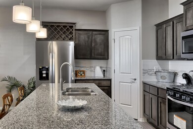 13913 Villa Vista Ave, Horizon City, TX 79928 - photo 4