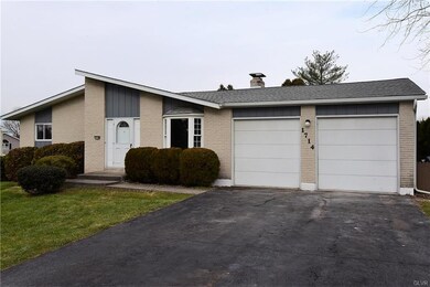 1714 Elmhurst Dr, Whitehall, PA 18052 - photo 2