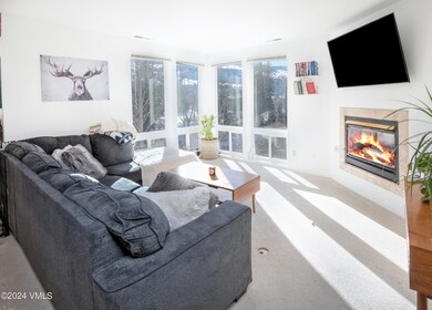 971-W-BC-Blvd-C4-MLS_02