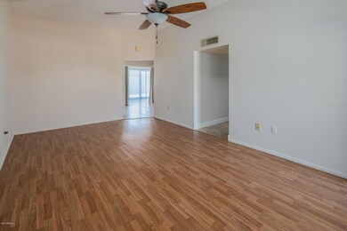 14208 N Newcastle Dr unit 15C, Sun City, AZ 85351 - photo 5