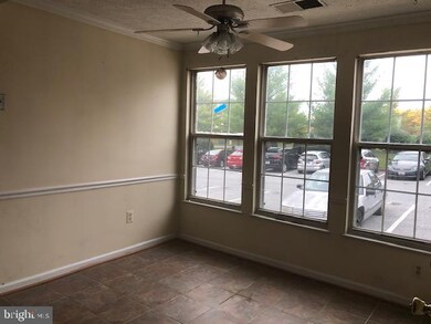 5660 Wade Ct unit D, Frederick, MD 21703 - photo 3