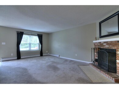 61 Donovan Ct, MerriMacK, NH 03054 - photo 7