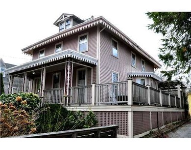 25 Ayrault St, Newport, RI 02840 - photo 2