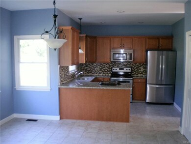 2300 Stonebridge Ln, Easton, PA 18040 - photo 3