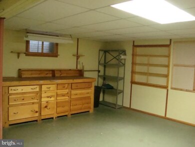 16602 Mosby Dr, Williamsport, MD 21795 - photo 4