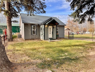 128 Lovers Ln, Fromberg, MT 59029 - photo 2