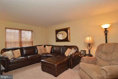 13 N Calais Dr, Reading, PA 19605 - photo 3