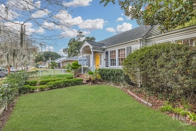 1530 E 51st St, Savannah, GA 31404 - photo 2