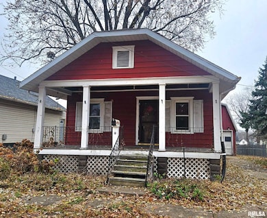 649 Dean Ct, Canton, IL 61520 - photo 2