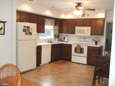 4173 Greene Ln, Coopersburg, PA 18036 - photo 2