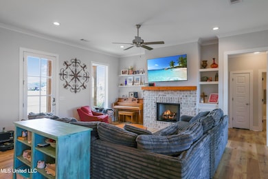 557 E Park St, Canton, MS 39046 - photo 5