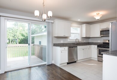 803 Flossmoor Ave, Waukegan, IL 60085 - photo 6