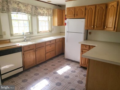 908 Hudson Rd, Cambridge, MD 21613 - photo 6