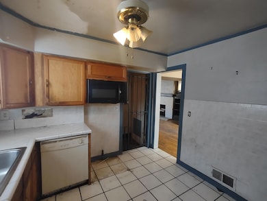 5357 Spokane Ave, Detroit, MI 48204 - photo 7