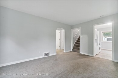 06-929-Nipp-Ave-Lansing-MI-48915-WindowS