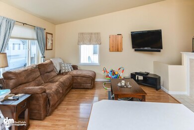 Living Room-3002-SMALL