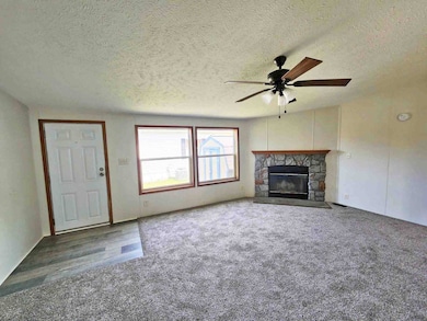 1302 Galloway Cir unit 64, Pontiac, MI 48340 - photo 3