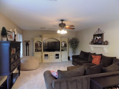 843 N Date Palm Dr, Gilbert, AZ 85234 - photo 6