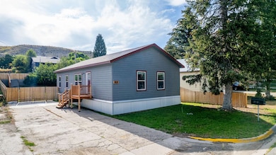 1628 Hayes Ave, Meeteetse, WY 82433 - photo 2