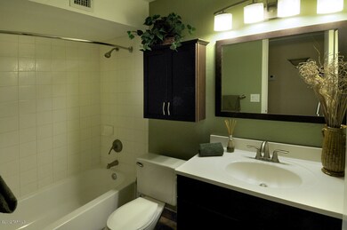 GUEST BATH 1