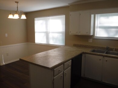 9x12 kitchen with food bar and 9x12 dini
