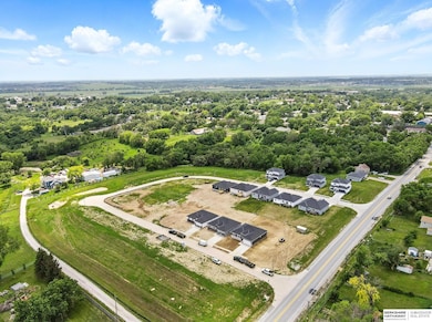 7612 S 33rd Ave, Omaha, NE 68147 - photo 2