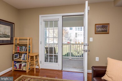 4113 S Four Mile Run Dr unit 304, Arlington, VA 22204 - photo 7