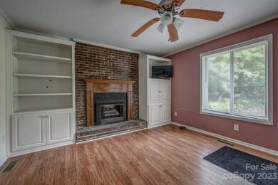 1046 Manchester Dr, Shelby, NC 28152 - photo 4