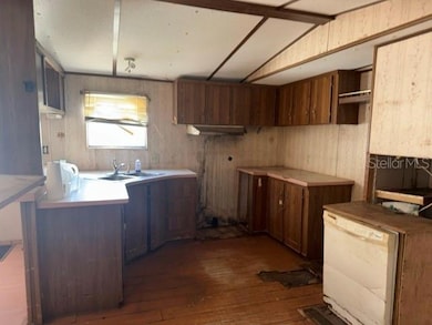 4905 Merrin Rd, Plant City, FL 33565 - photo 4