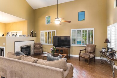 1102 W Glendale Unit 125-7