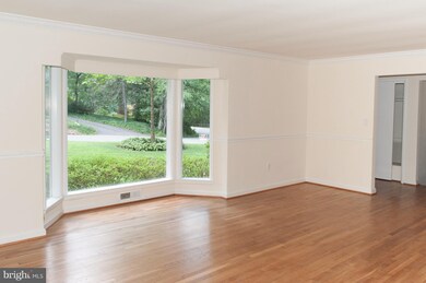 6312 Waterway Dr, Falls Church, VA 22044 - photo 6