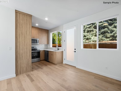 3270 SE 115th Ave, Portland, OR 97266 - photo 4