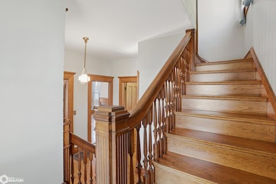 327 S 2nd St, Wapello, IA 52653 - photo 7