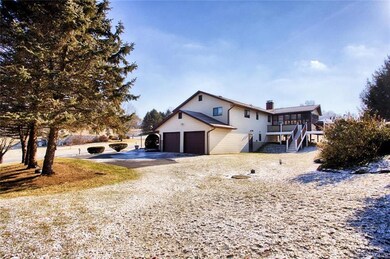 188 Green Meadow Ln, Pen Argyl, PA 18072 - photo 2