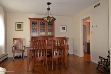 626 Meadowland Ave, Kingston, PA 18704 - photo 7