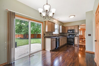 3028 Solitude Ln, Aurora, IL 60502 - photo 5