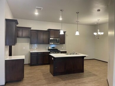 616 Marlin Ct, Chickasha, OK 73018 - photo 6