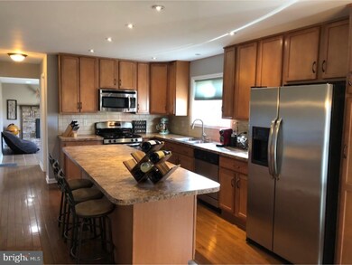 1260 Acorn Cir, Macungie, PA 18062 - photo 3