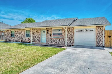 904 W E Ave, Cache, OK 73527 - photo 4