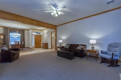 2301 Richland Dr, Edmond, OK 73012 - photo 7