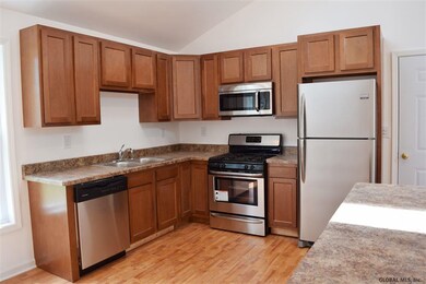 23 Michigan Ave, Rensselaer, NY 12144 - photo 7