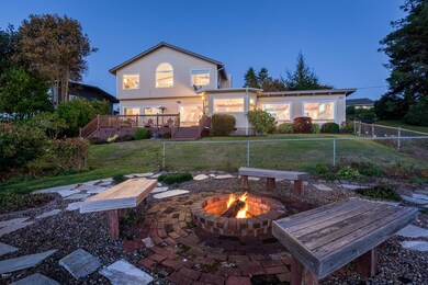 Lakefront Firepit