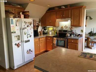 355 N Bridge St, Sheridan, OR 97378 - photo 6