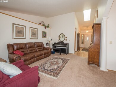 1610 Ridgley Blvd, Eugene, OR 97401 - photo 6