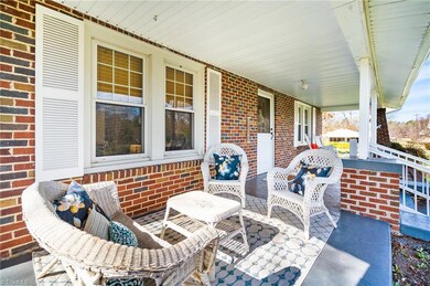 1528 E Fairfield Rd, High Point, NC 27263 - photo 5