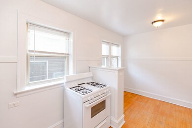 unlisted-address, Chicago, IL 60625 - photo 6